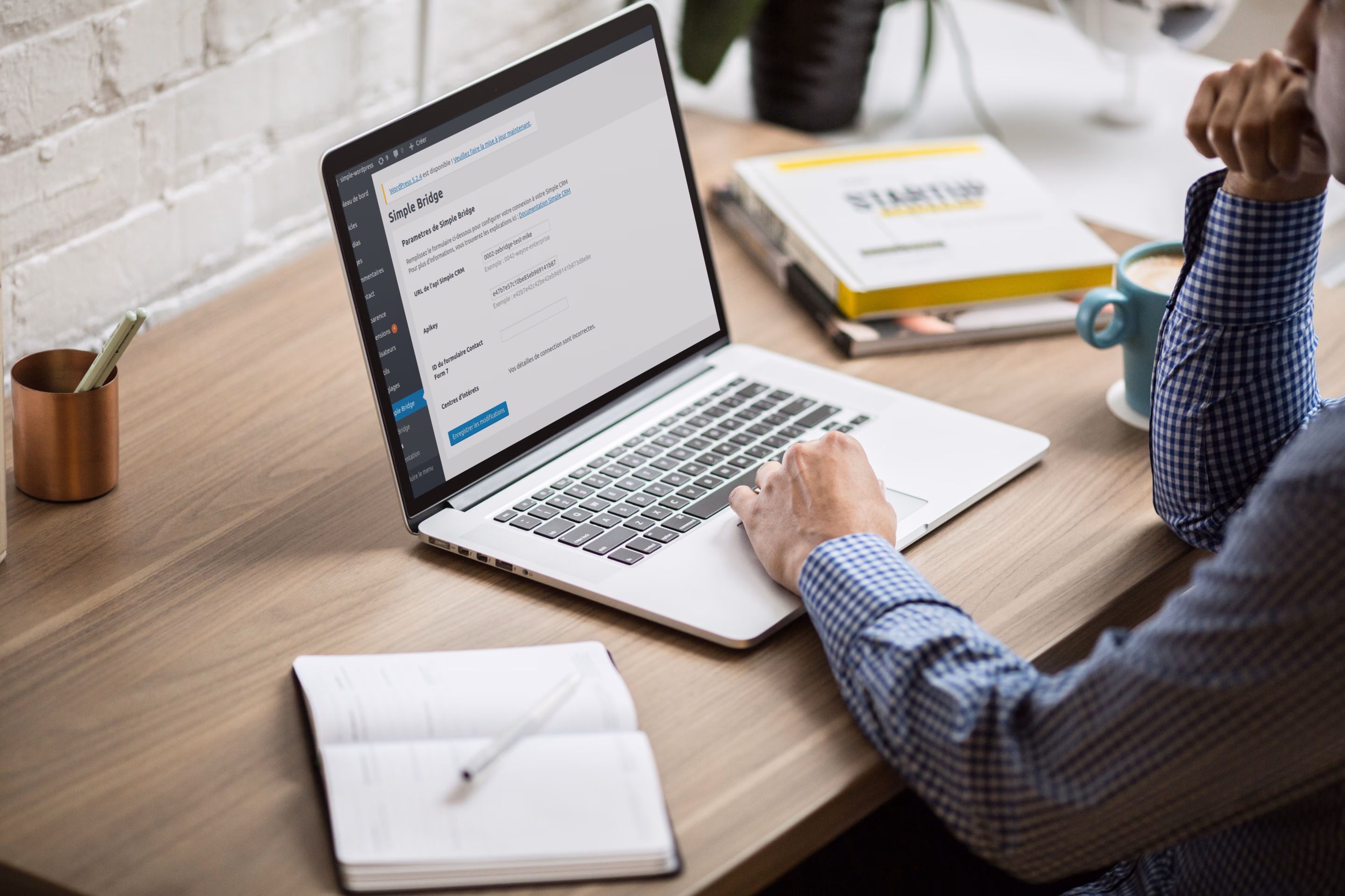 Simple CRM vibe coding preview